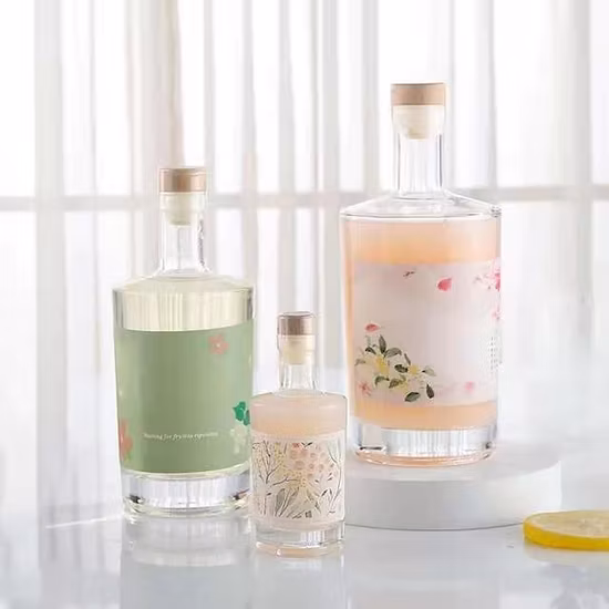 100 ml, 375 ml, 500 ml, 750 ml Likör-Wodka-Gin-Whisky-Glasflasche. Schwere Glasflasche mit Kork
