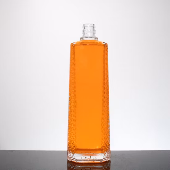 375 ml, 37,5 cl, 500 ml, 50 cl, 750 ml, 75 cl, 1000 ml, 100 cl, Spirituosen, Likör, Wodka, Whisky, Wasser, Glasflasche mit Schraubverschluss, Korkverschluss, hohe Feuersteinfarbe, klare Farbe